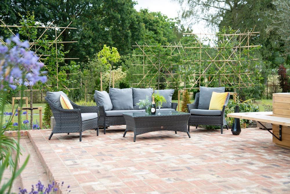 4 Seasons Outdoor Boston Lounge Set in Charcoal Weave | Garden Furniture Online